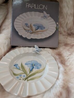 Papillon Vintage Porcelain Ashtray Nib